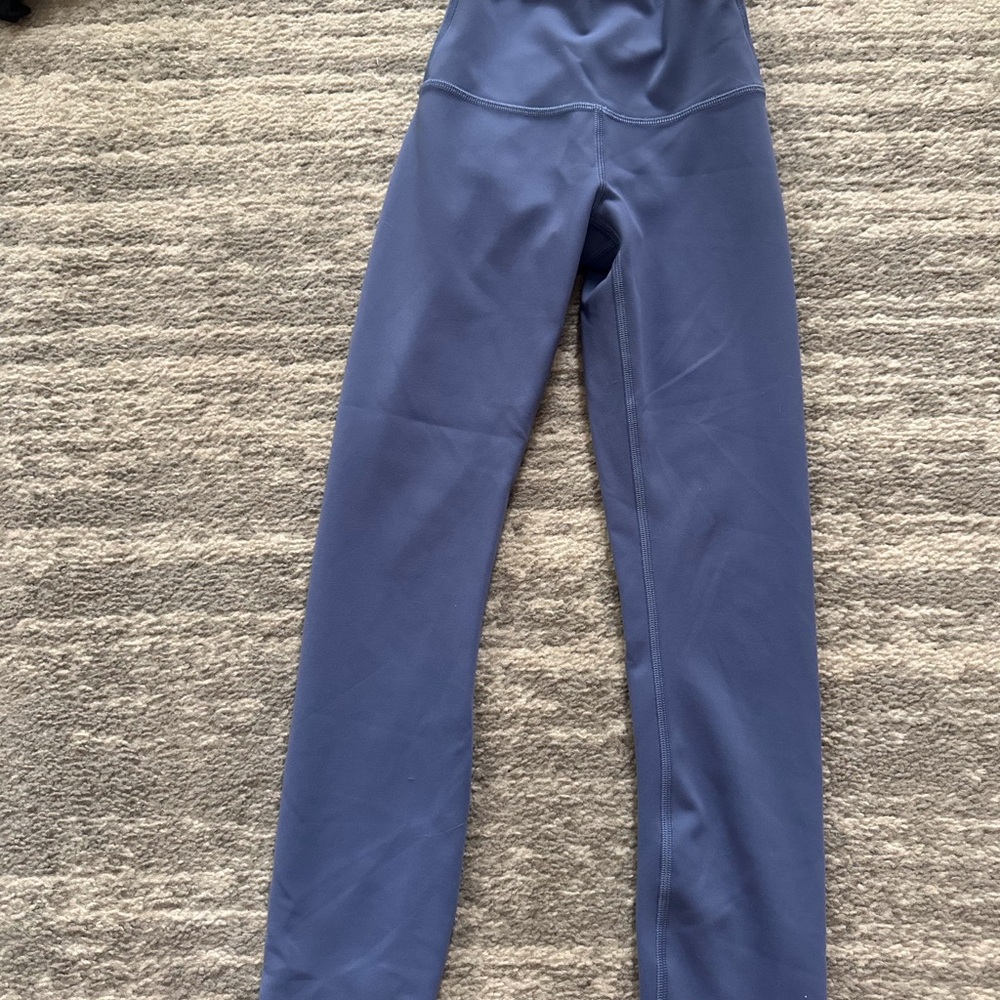 Lululemon Athletica Blue Leggings Performance Fit - Picture 2 of 2